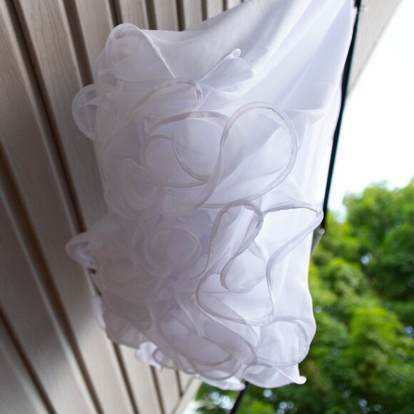 White Petticoat Underskirt Ruffled Lined Puffy & Full 33" L Quinceañera Wedding - Picture 4 of 5